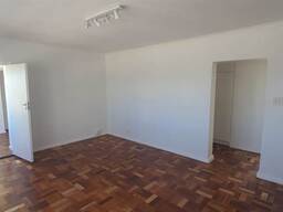 2 Bedroom Apartment / Flat to Rent in Strand Central