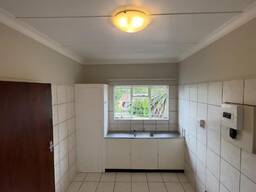 2 Bedroom Apartment to Rent in Bayswater