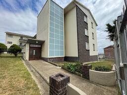 2 Bedroom Apartment to Rent in Richmond Hill