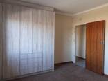 2 Beroom House in Oakdene - photo 2