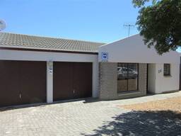 3 Bedroom Townhouse in Protea Heights
