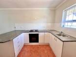 Spacious 2 Bedroom Apartment in Wynberg Upper - photo 3