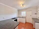 Spacious 2 Bedroom Apartment in Wynberg Upper - photo 7